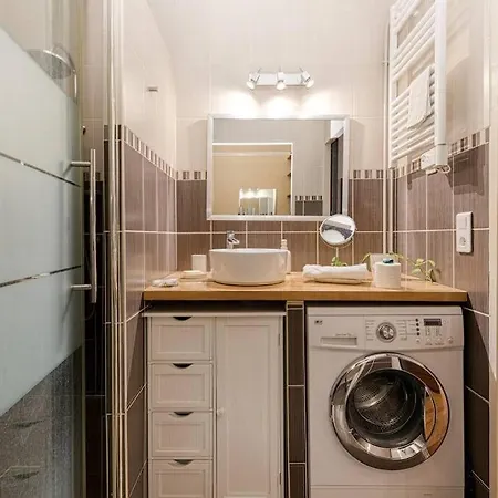 Апартаменты 50m Gem - 400m Gare: Garage Prive, Terrasse, Wifi *