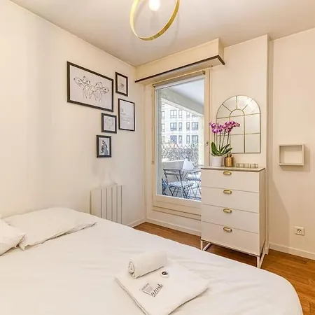 Διαμέρισμα 50m Gem - 400m Gare: Garage Prive, Terrasse, Wifi *
