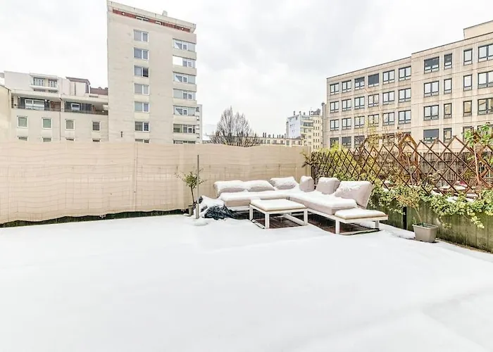 Apartment 50m Gem - 400m Gare: Garage Prive, Terrasse, Wifi *
